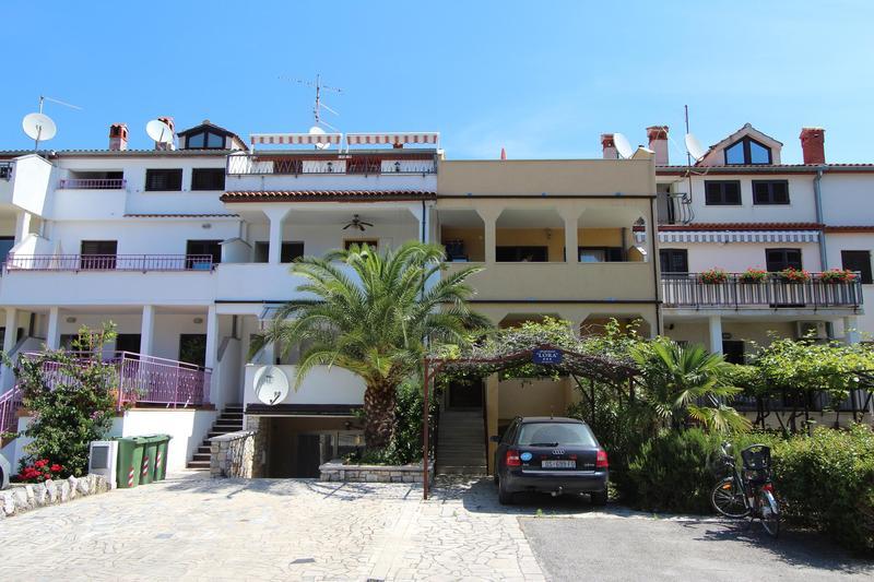 רוביני Apartments Lora מראה חיצוני תמונה